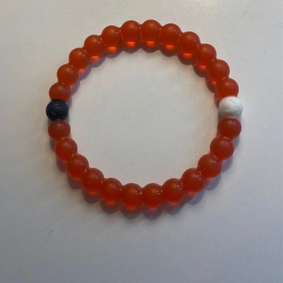 lokai bracelet set (7) - Picture 5 of 8